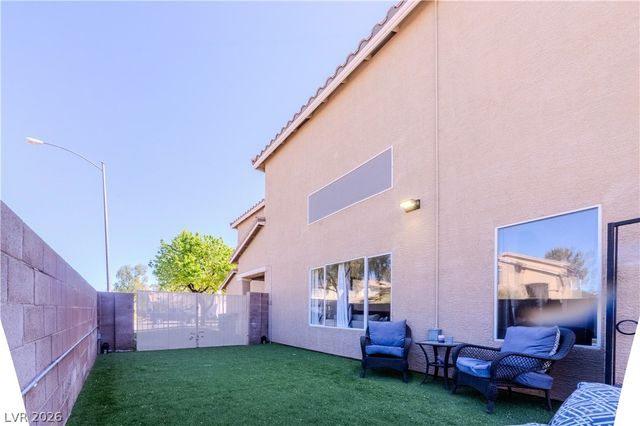 8539 Rocky Hillside Court, Las Vegas, NV 89123