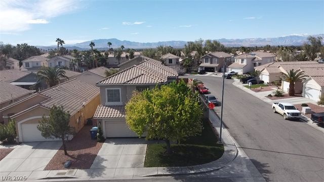 8539 Rocky Hillside Court, Las Vegas, NV 89123