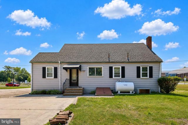 24 N WHITE HORSE PIKE, Somerdale, NJ 08083
