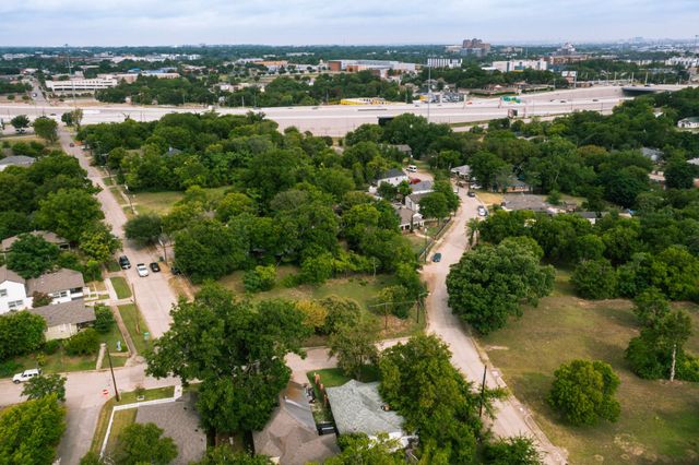 1136 Betterton Circle, Dallas, TX 75203