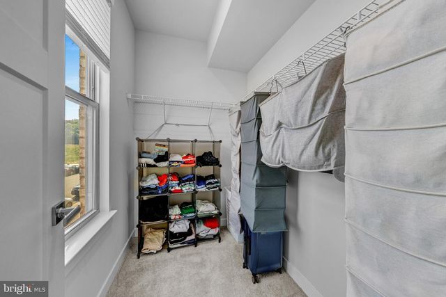 24272 THURSO SQ, Sterling, VA 20166