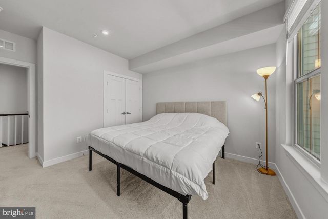 24272 THURSO SQ, Sterling, VA 20166