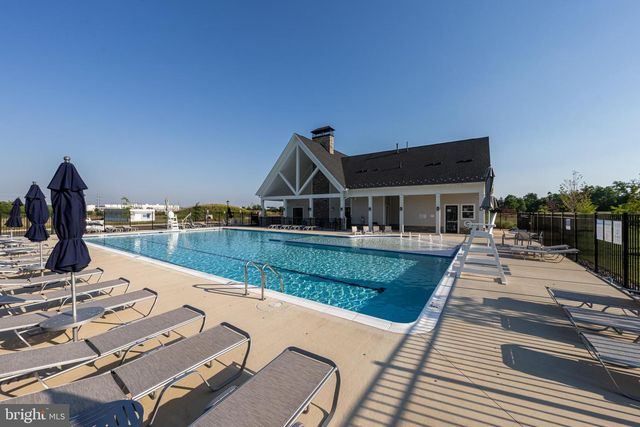 24272 THURSO SQ, Sterling, VA 20166