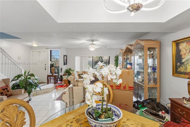 1184 NW 122nd Ter, Pembroke Pines, FL 33026