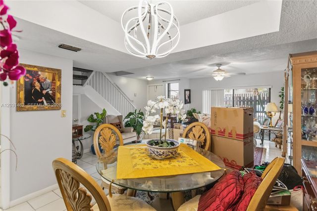 1184 NW 122nd Ter, Pembroke Pines, FL 33026