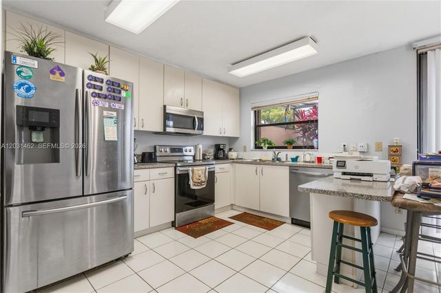 1184 NW 122nd Ter, Pembroke Pines, FL 33026