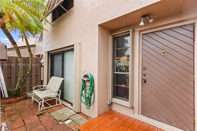 1184 NW 122nd Ter, Pembroke Pines, FL 33026