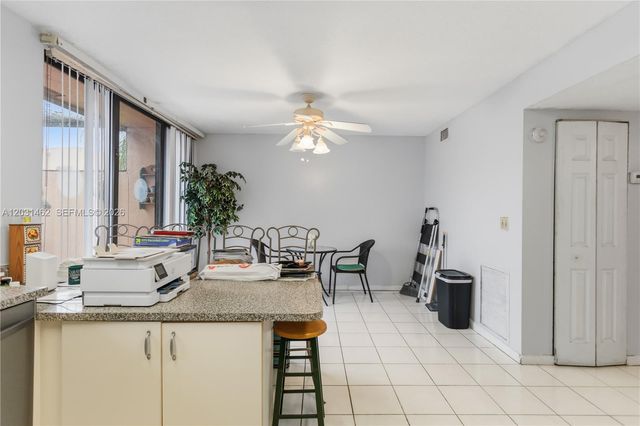 1184 NW 122nd Ter, Pembroke Pines, FL 33026