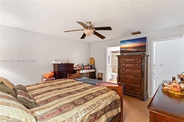 1184 NW 122nd Ter, Pembroke Pines, FL 33026