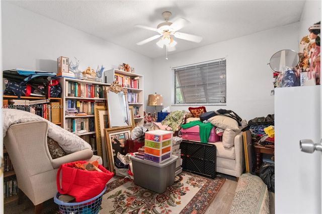 1184 NW 122nd Ter, Pembroke Pines, FL 33026