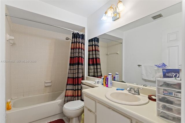 1184 NW 122nd Ter, Pembroke Pines, FL 33026