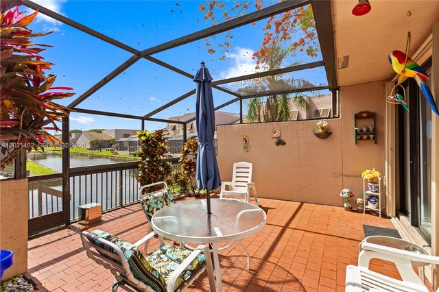 1184 NW 122nd Ter, Pembroke Pines, FL 33026