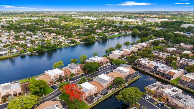 1184 NW 122nd Ter, Pembroke Pines, FL 33026