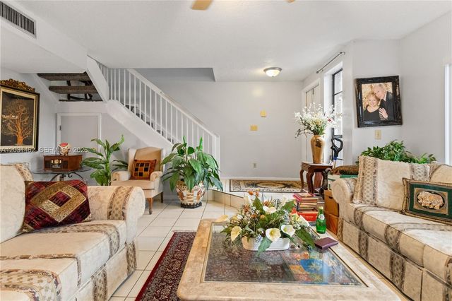 1184 NW 122nd Ter, Pembroke Pines, FL 33026