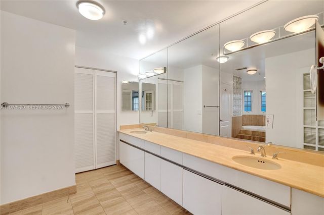 1415 Sunset Harbour Drive 202, Miami Beach, FL 33139