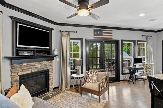 4610 Century Oaks Lane, Winston-salem, NC 27106