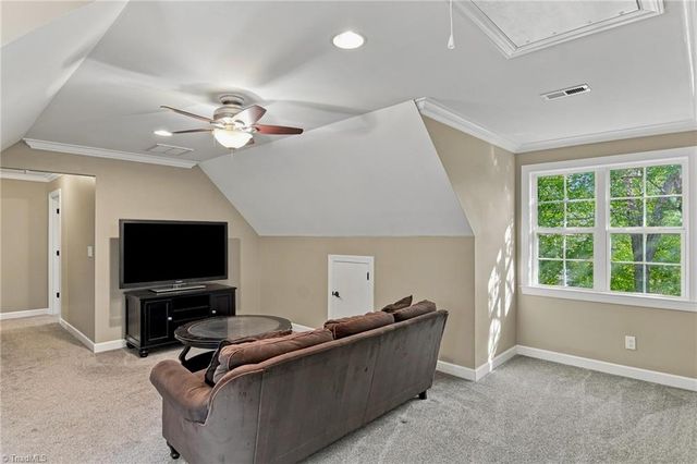 4610 Century Oaks Lane, Winston-salem, NC 27106