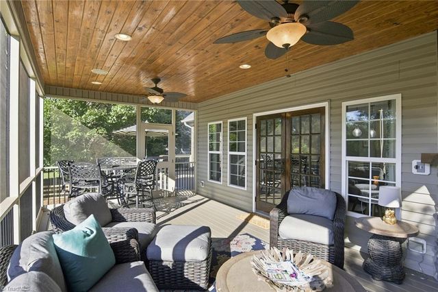 4610 Century Oaks Lane, Winston-salem, NC 27106