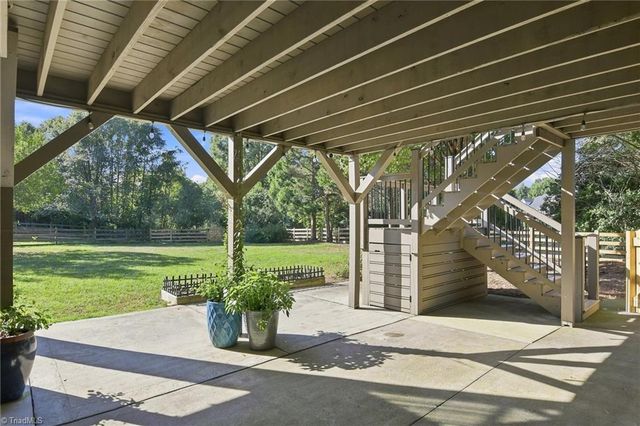 4610 Century Oaks Lane, Winston-salem, NC 27106