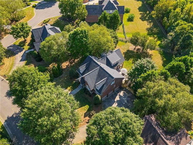 4610 Century Oaks Lane, Winston-salem, NC 27106