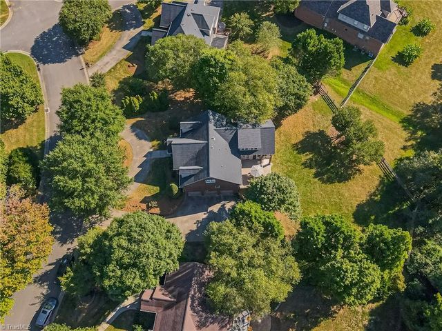 4610 Century Oaks Lane, Winston-salem, NC 27106