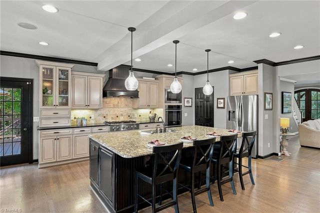 4610 Century Oaks Lane, Winston-salem, NC 27106
