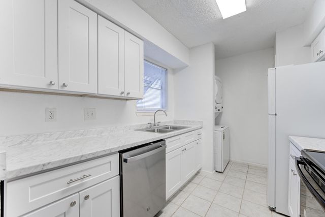 12615 Brookglade Circle 201, Houston, TX 77099