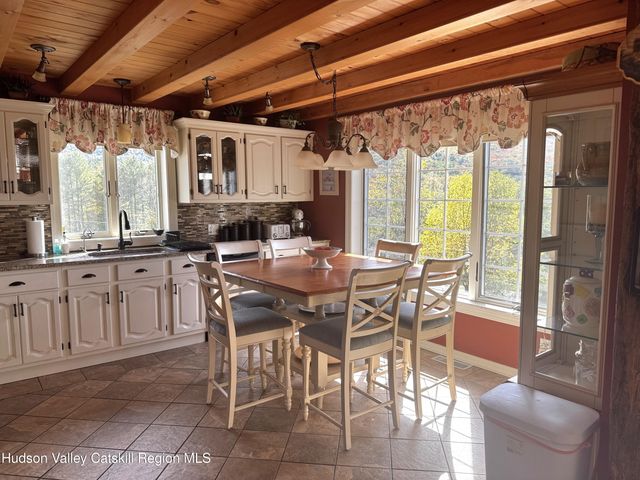 19 Pond View Road, Ashland, NY 12407