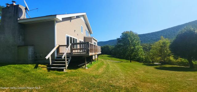 19 Pond View Road, Ashland, NY 12407