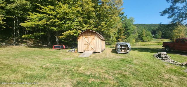 19 Pond View Road, Ashland, NY 12407