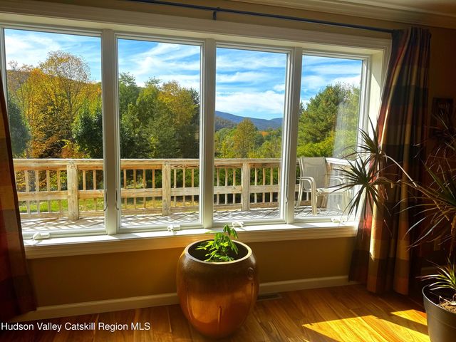 19 Pond View Road, Ashland, NY 12407