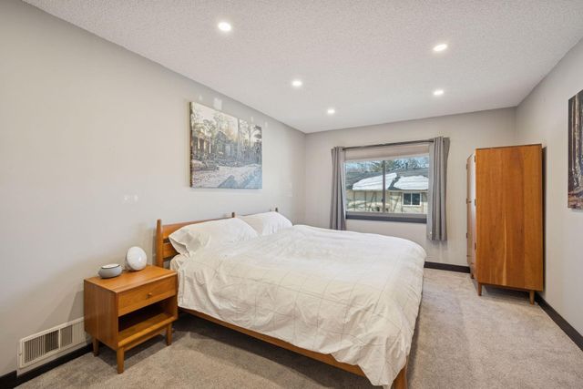 7511 Wedgewood Way, Maple Grove, MN 55311