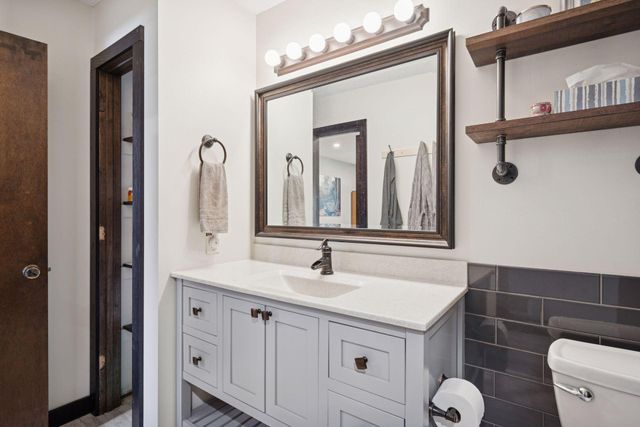 7511 Wedgewood Way, Maple Grove, MN 55311