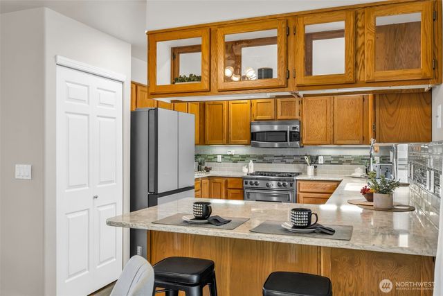 10518 157th Avenue NE, Redmond, WA 98052