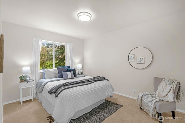 10518 157th Avenue NE, Redmond, WA 98052