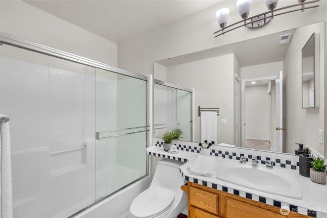 10518 157th Avenue NE, Redmond, WA 98052