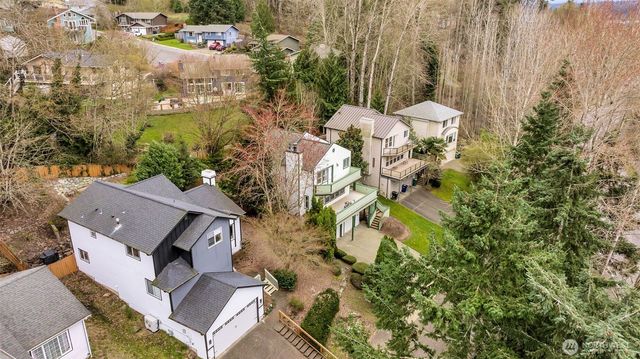 10518 157th Avenue NE, Redmond, WA 98052