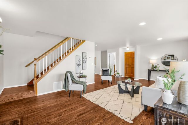 10518 157th Avenue NE, Redmond, WA 98052