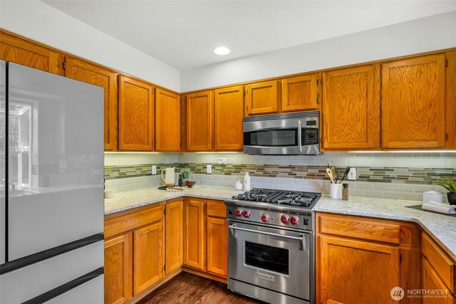 10518 157th Avenue NE, Redmond, WA 98052