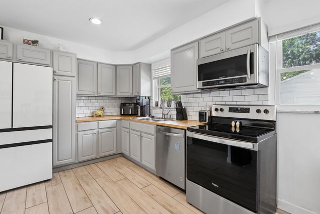 3495 Westway Drive, Columbus, OH 43204