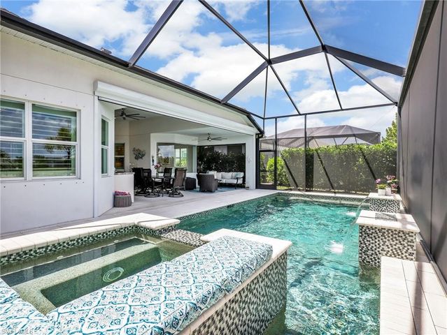 9257 Cayman DR, Naples, FL 34114