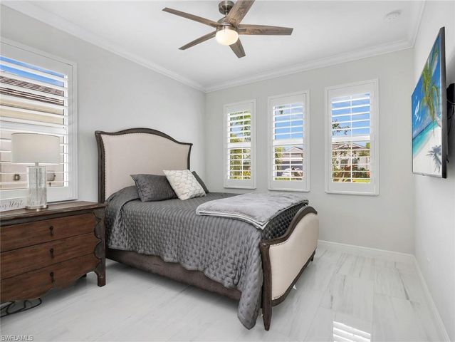 9257 Cayman DR, Naples, FL 34114