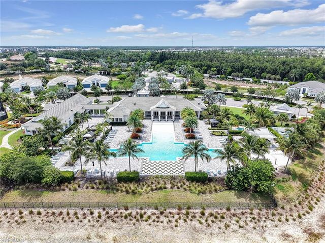 9257 Cayman DR, Naples, FL 34114