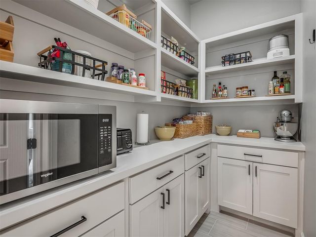 9400 S Post Road, Guthrie, OK 73044
