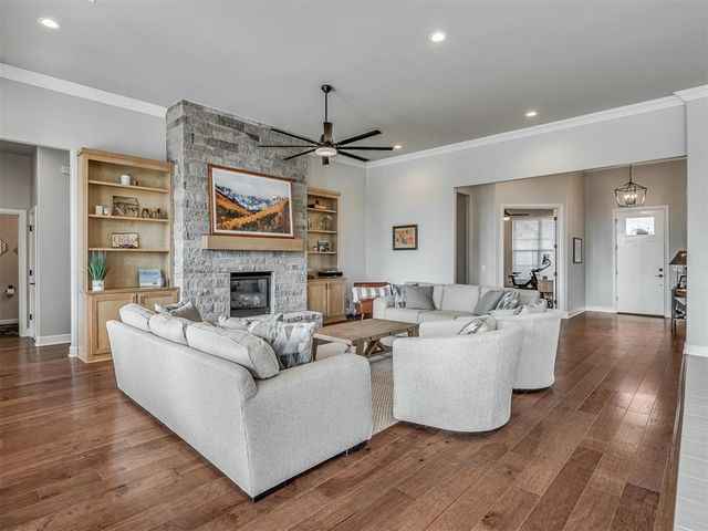 9400 S Post Road, Guthrie, OK 73044