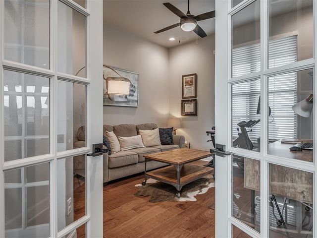 9400 S Post Road, Guthrie, OK 73044