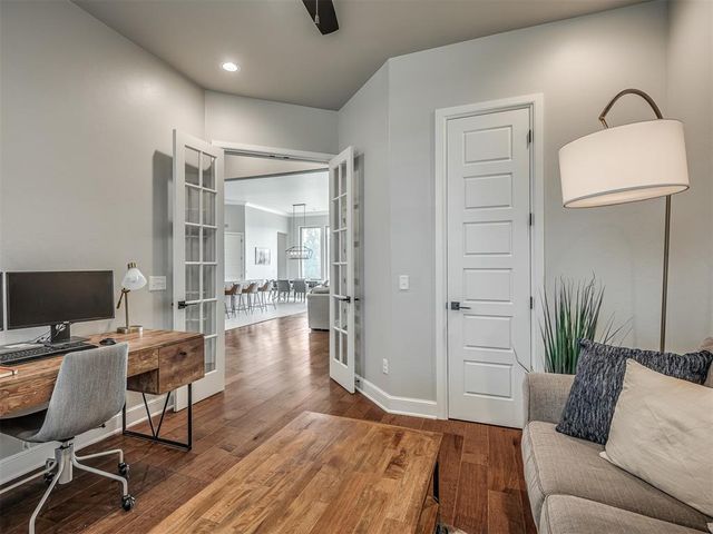 9400 S Post Road, Guthrie, OK 73044