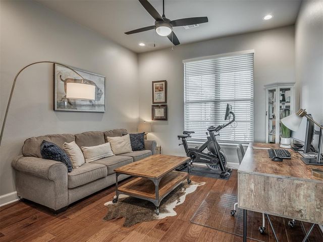9400 S Post Road, Guthrie, OK 73044