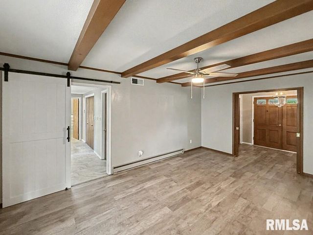 39 Butternut Hill Drive, Carbondale, IL 52903