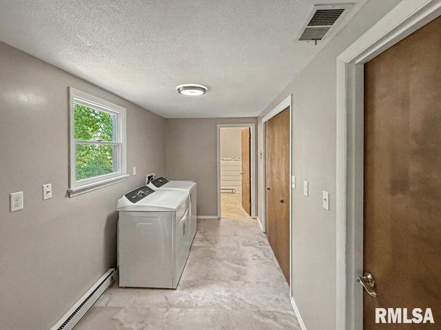 39 Butternut Hill Drive, Carbondale, IL 52903